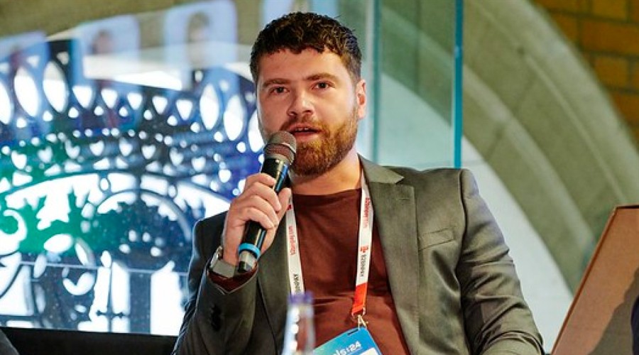 政协第六届贵港市委员会常务委员会第十七次会议召开